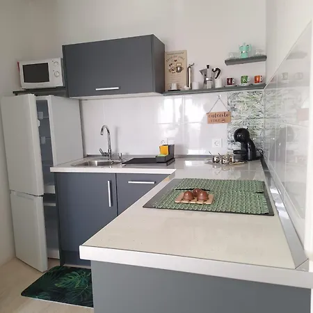 Sixtwelve Apartman
